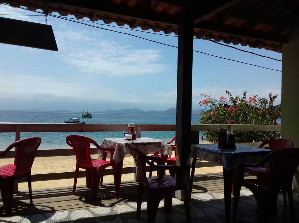 Nena's Suítes Praia de Araçatiba Exterior foto